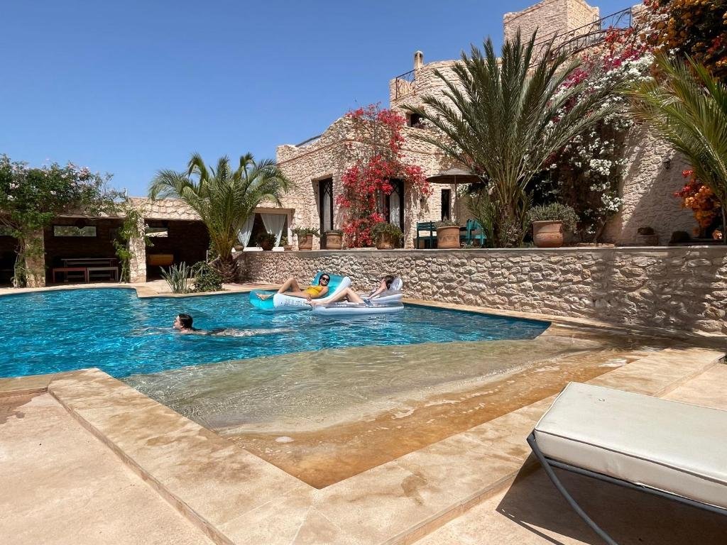 Dar Volubilis spacieuse villa avec piscine, 5 chambres vue sur forêt