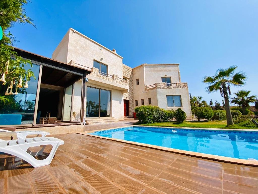 Room 1 villa sunset Bouzerktoun